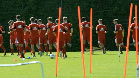 Auslaufen im Mannschaftsverbund – Ein bekanntes Bild auf den Fußballplätzen! Doch bringt’s das wirklich?